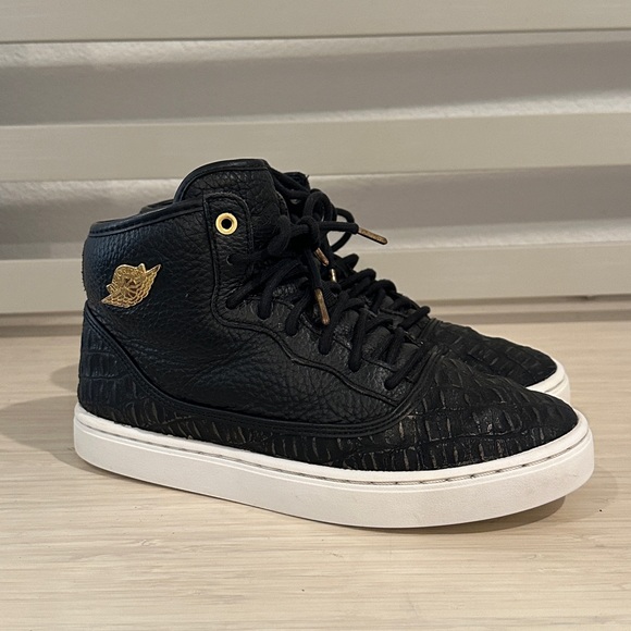 Nike Air Jordan Jasmine GG Youth Black Gold Sneakers - Picture 1 of 6